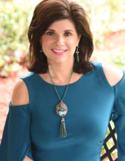 Pamela Abrams entertainer lyric soprano singer South Florida Book Now for Corporate Events, Private Parties, Retirement Communities.